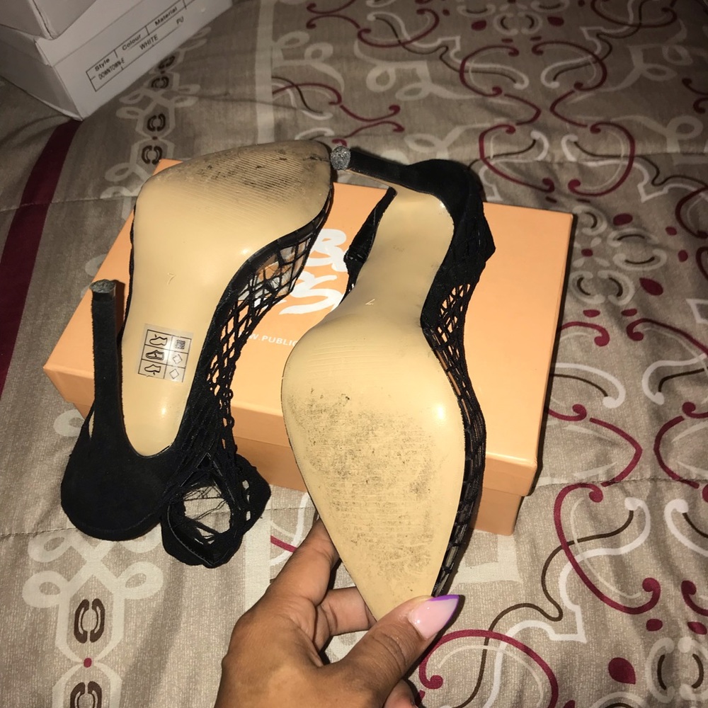 Fishnet heels - Picture 4 of 4
